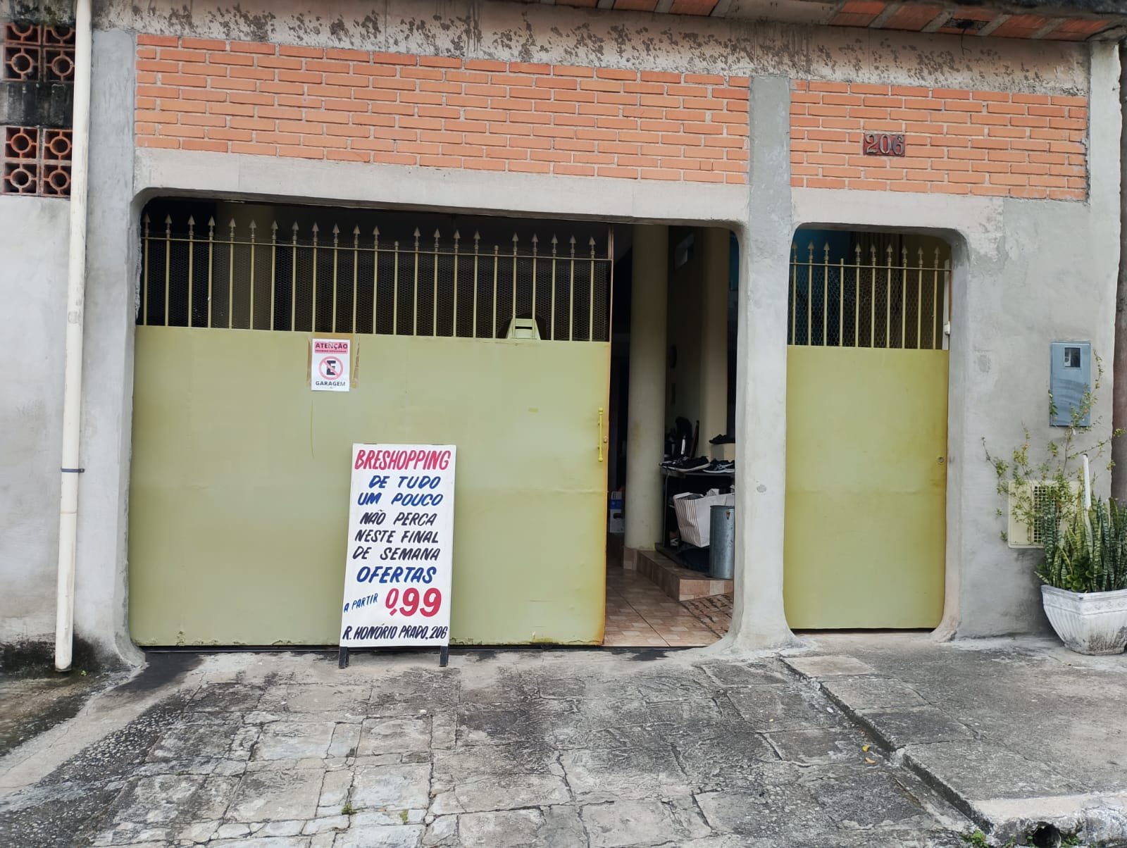 Fachada do Bazar Beneficente